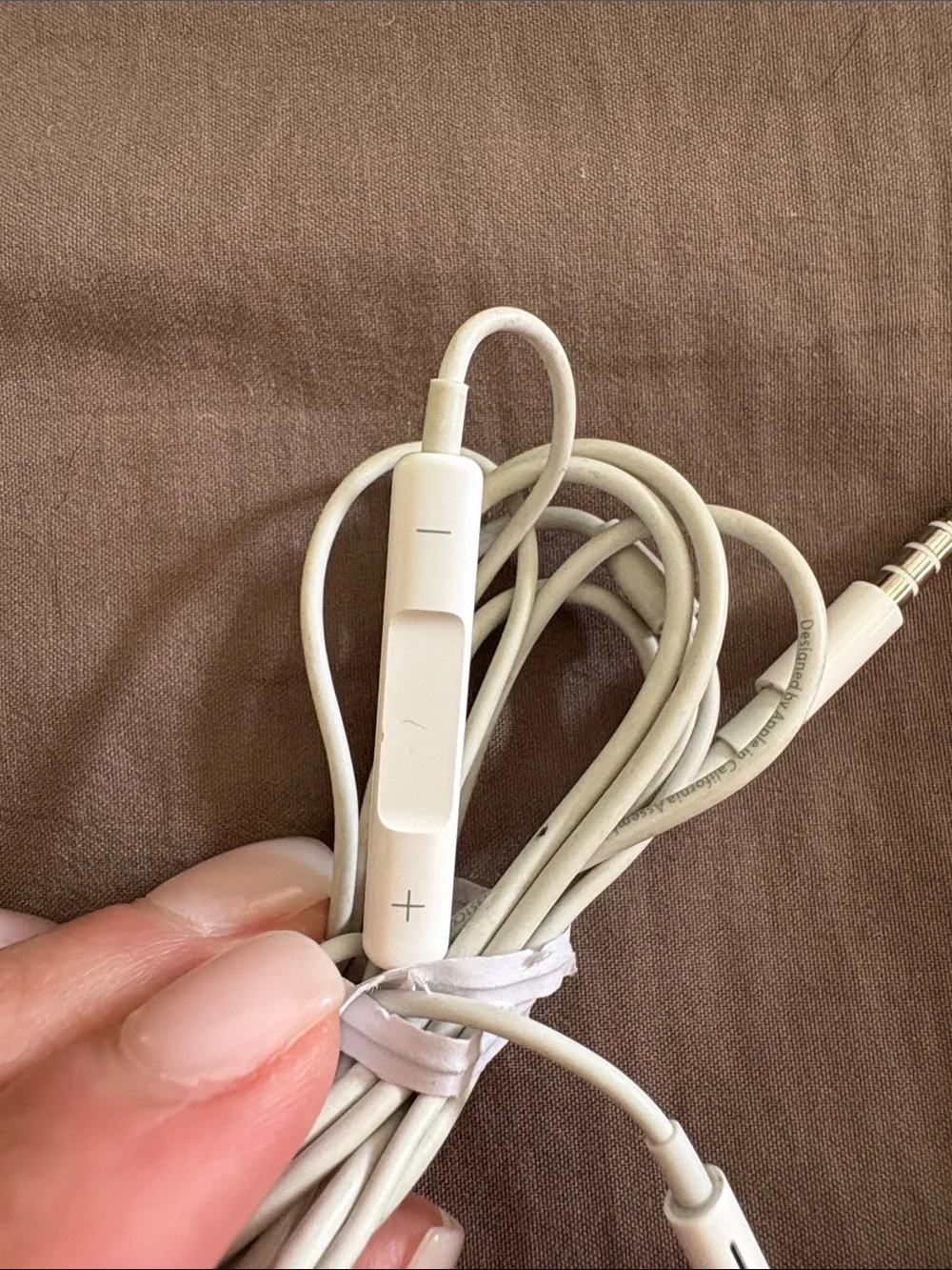 🌟 IPhone: White Wired Earbud Earphones